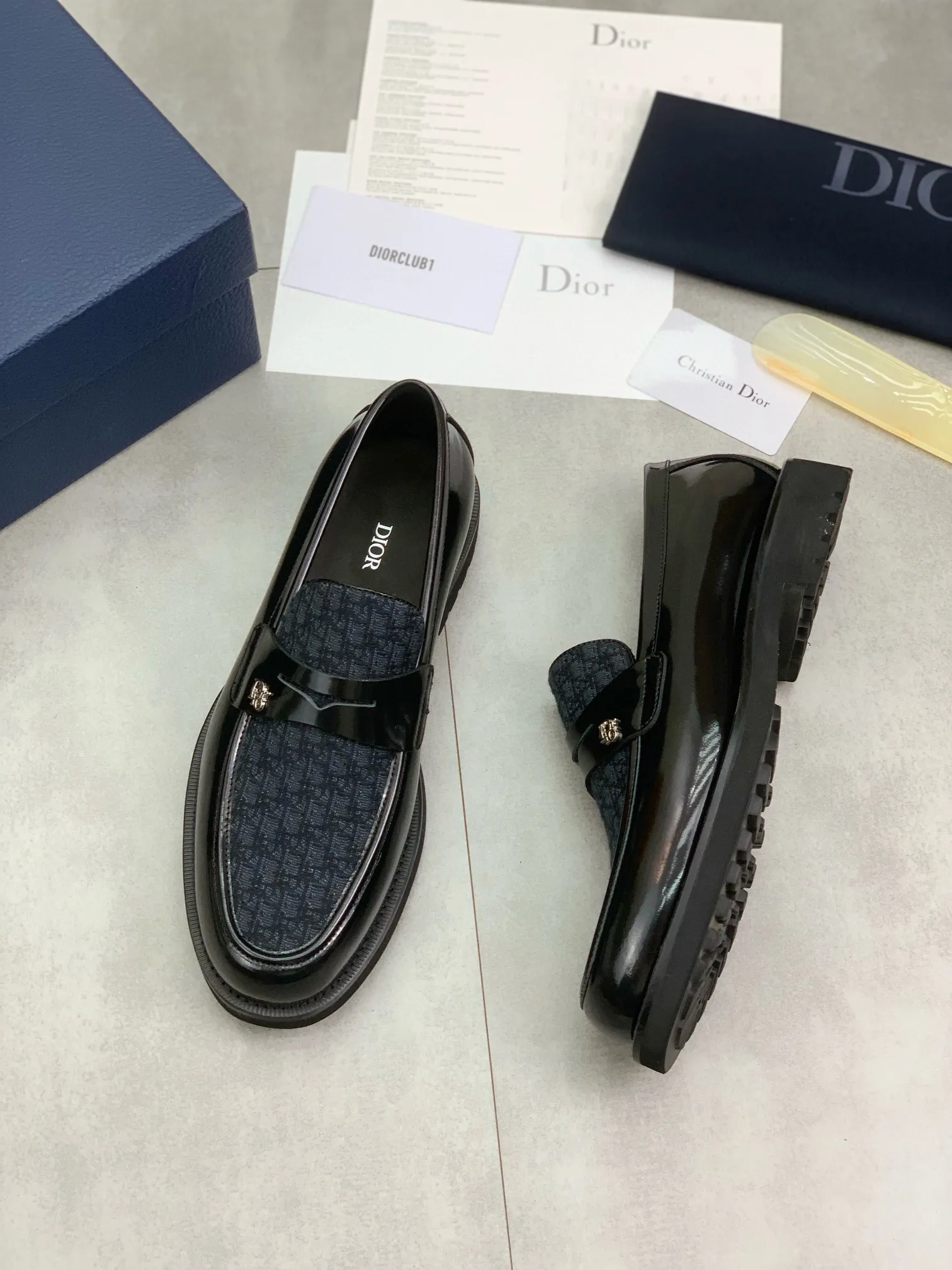 Factory price P860💰Original quality, top version🔱 DIOR——Dior Men's business casual leather shoes, top quality products. 1:1 shipment ⬆️Luxurious and noble👞All imported original brand fabrics, just to create a more comfortable wearing experience, upper: original selected open edge beaded calfskin ➕Top imported water-dyed full cow lining, original light and comfortable foam outsole ✔️Number: 39-44 (38.45 can be customized)